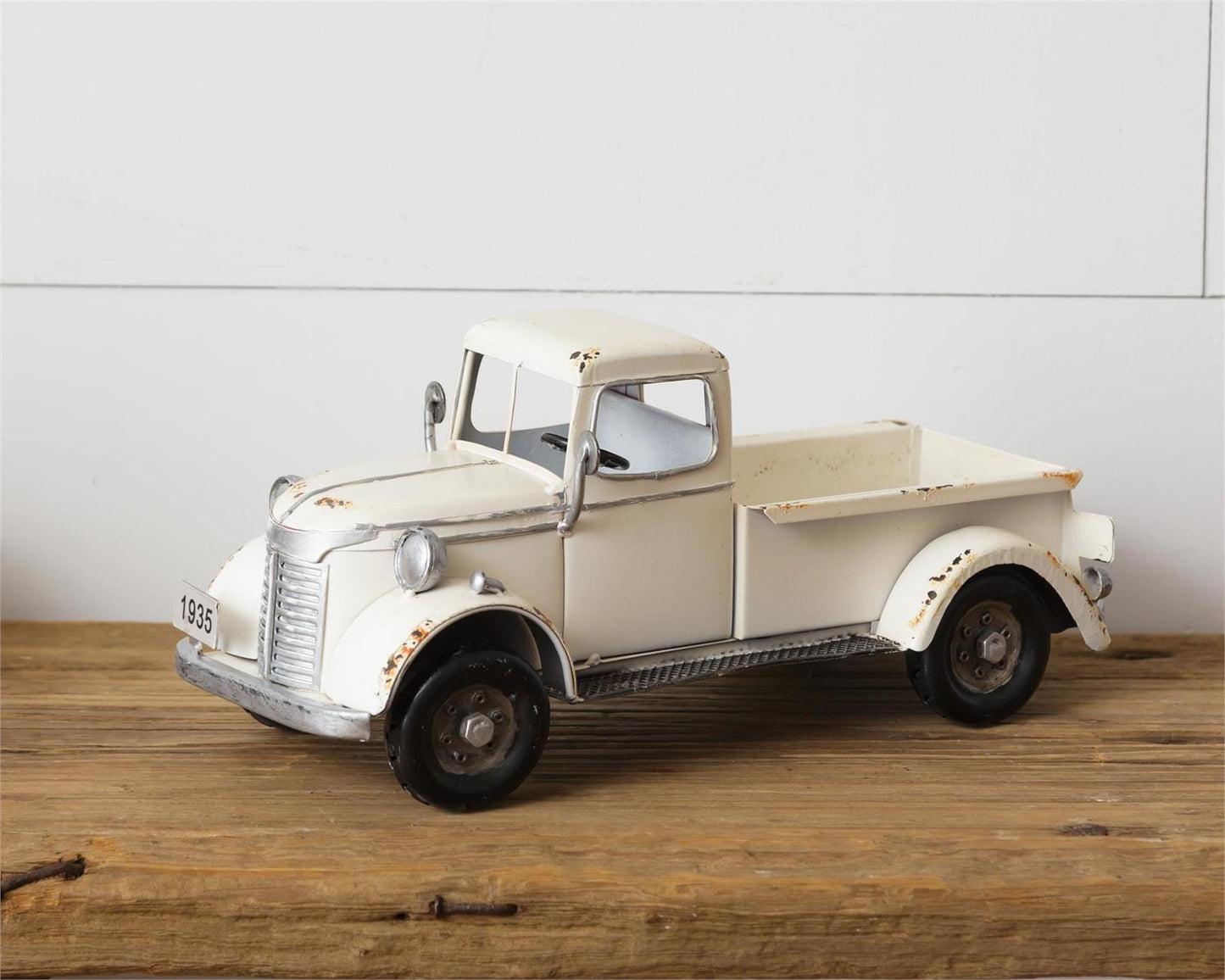 Your Heart's Delight Antique White Truck - 1935 Figurine